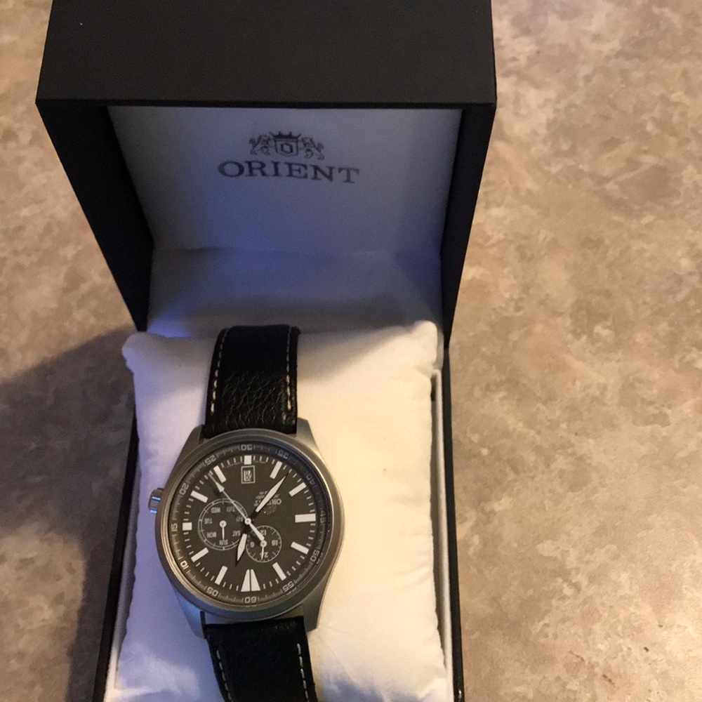 Men’s Orient Defender watch